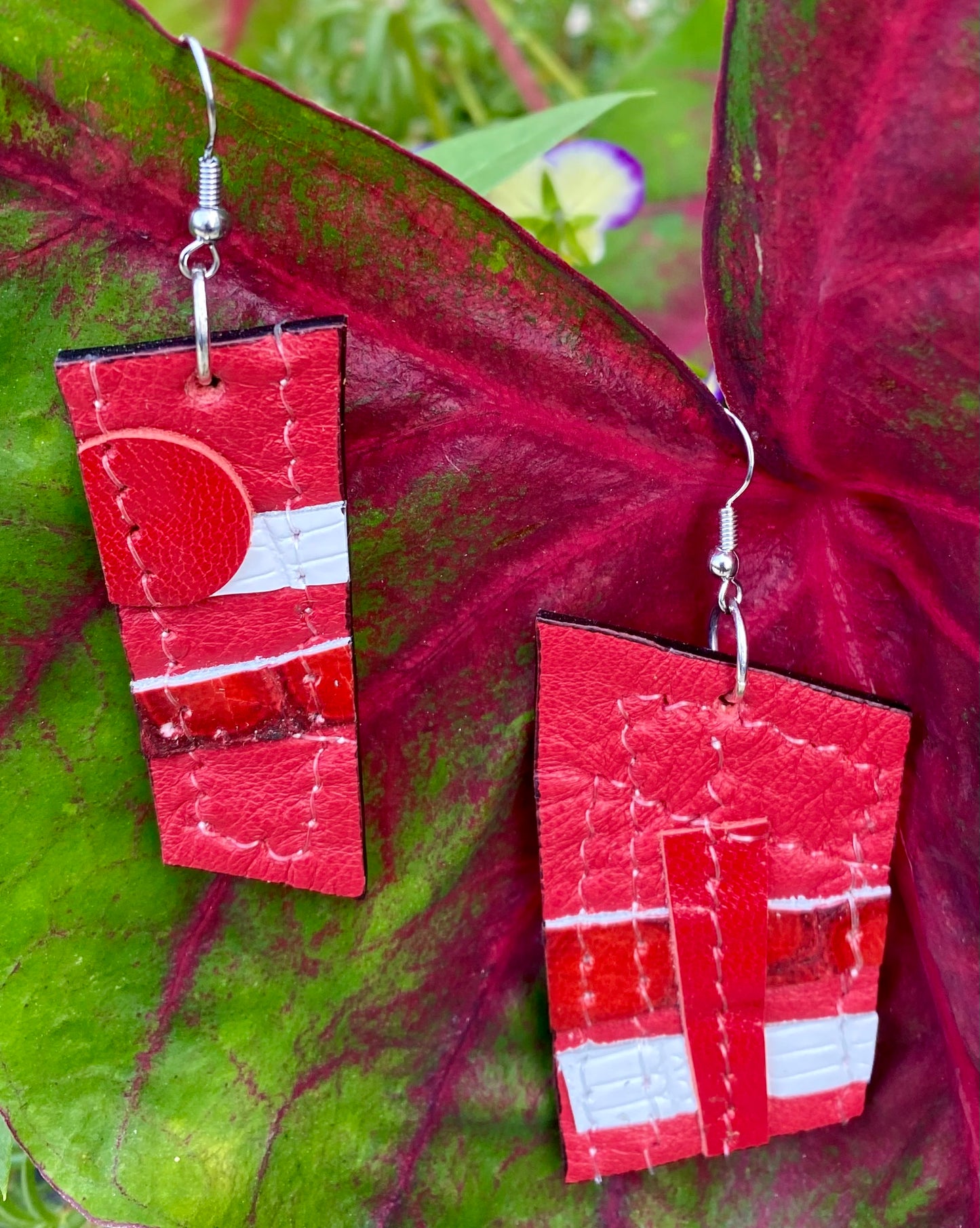 Leather Earrings-Lenght of the longest side - 2-1/2 inches